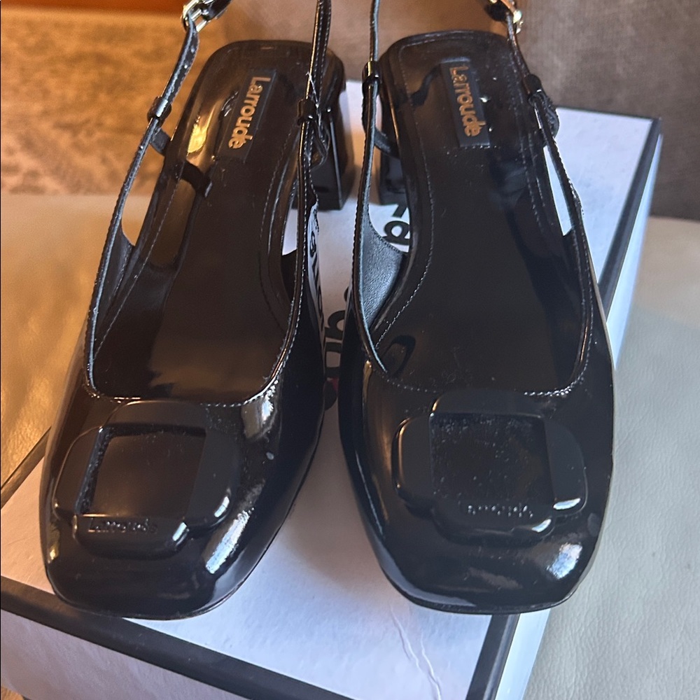 LARROUDE MARIA BLOCK HEEL NIB